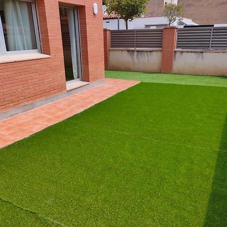 Chalet Amplio Con Jardin Y Zona Barbacoa. Reus Ngoại thất bức ảnh