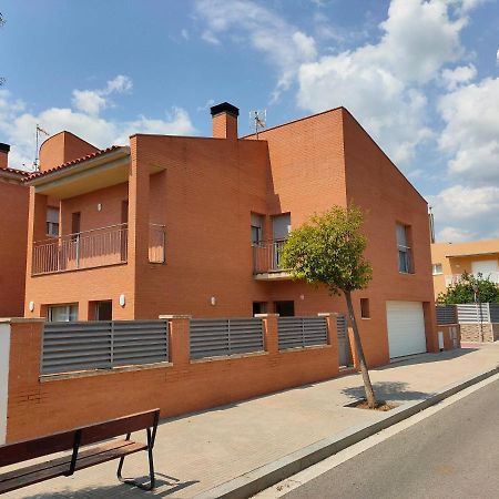 Chalet Amplio Con Jardin Y Zona Barbacoa. Reus Ngoại thất bức ảnh