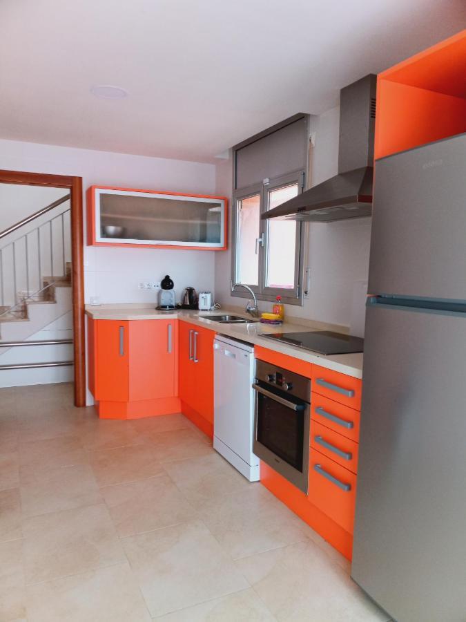 Chalet Amplio Con Jardin Y Zona Barbacoa. Reus Ngoại thất bức ảnh