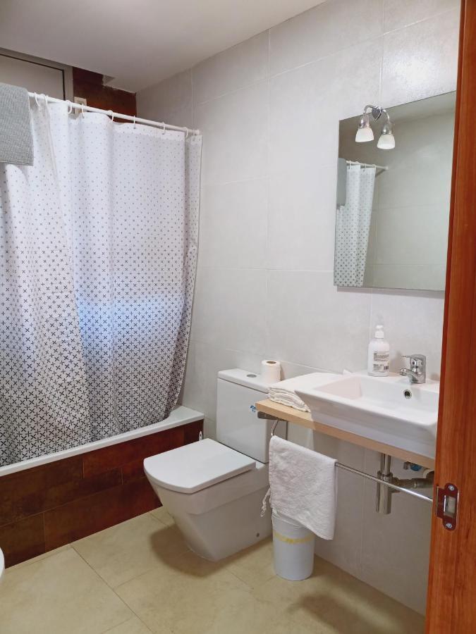 Chalet Amplio Con Jardin Y Zona Barbacoa. Reus Ngoại thất bức ảnh
