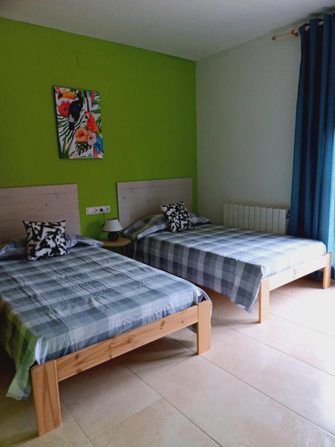 Chalet Amplio Con Jardin Y Zona Barbacoa. Reus Ngoại thất bức ảnh